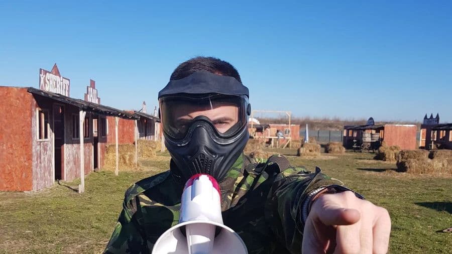 Player in action on the field, Paintball Hunter Chiajna