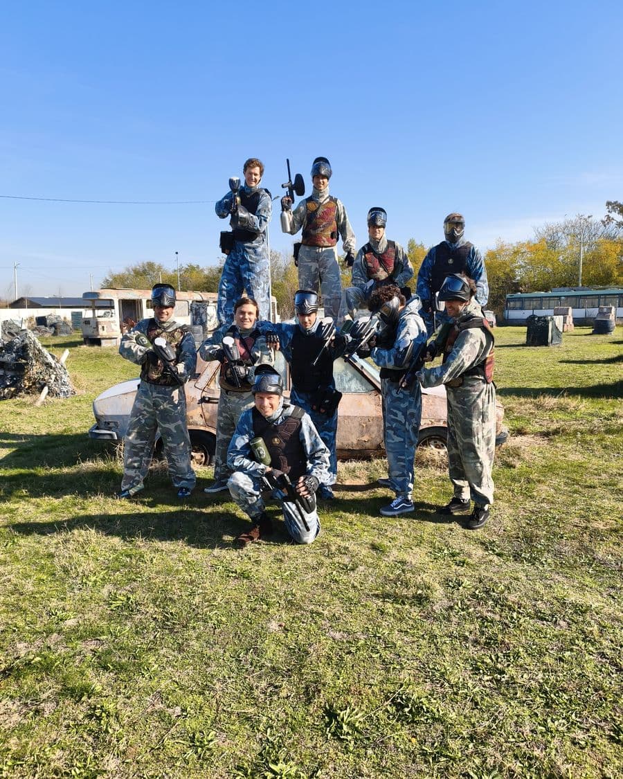 Paintball player in action on the field, Paintball Hunter Chiajna